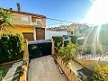 Schönes Einfamilienhaus mit Garage in Salinas in Inland Villas Spain