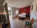 Haus mit 2 Schlafzimmern, Gästehaus mit 1 Schlafzimmer und Pool in Inland Villas Spain