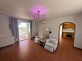 Villa met 4 slaapkamers, 12m zwembad en dubbele garage nabij Aspe in Inland Villas Spain