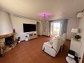4-Schlafzimmer-Villa mit 12 m Pool und Doppelgarage in der Nähe von Aspe in Inland Villas Spain