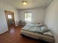 Villa de 4 dormitorios con piscina de 12m y garaje doble cerca de Aspe in Inland Villas Spain
