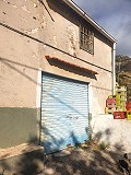 Perfect semi-detached house to renovate in Fortuna in Inland Villas Spain