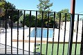 Groot huis met zwembad en bijgebouwen in Novelda in Inland Villas Spain