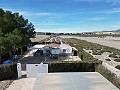Mooi huis met 2 slaapkamers, zwembad, leidingwater en zonne-energie in Inland Villas Spain