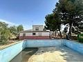Prachtig landhuis om te renoveren met zwembad in Yecla in Inland Villas Spain