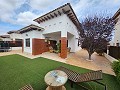 Stedelijke villa met 3 slaapkamers op loopafstand van Monovar met gemeenschappelijk zwembad en padelbanen in Inland Villas Spain