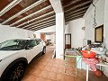 Enorme Villa de 11 habitaciones con piscina en Ontinyent  in Inland Villas Spain