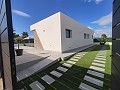 Modernas villas independientes con piscina privada, 3 dormitorios y 2 baños en parcela de 550 m2 in Inland Villas Spain
