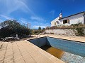 Finca met 4 slaapkamers en zwembad in Inland Villas Spain