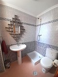 Herenhuis met 3 slaapkamers en 2 badkamers, gemeenschappelijk zwembad en garage in Inland Villas Spain